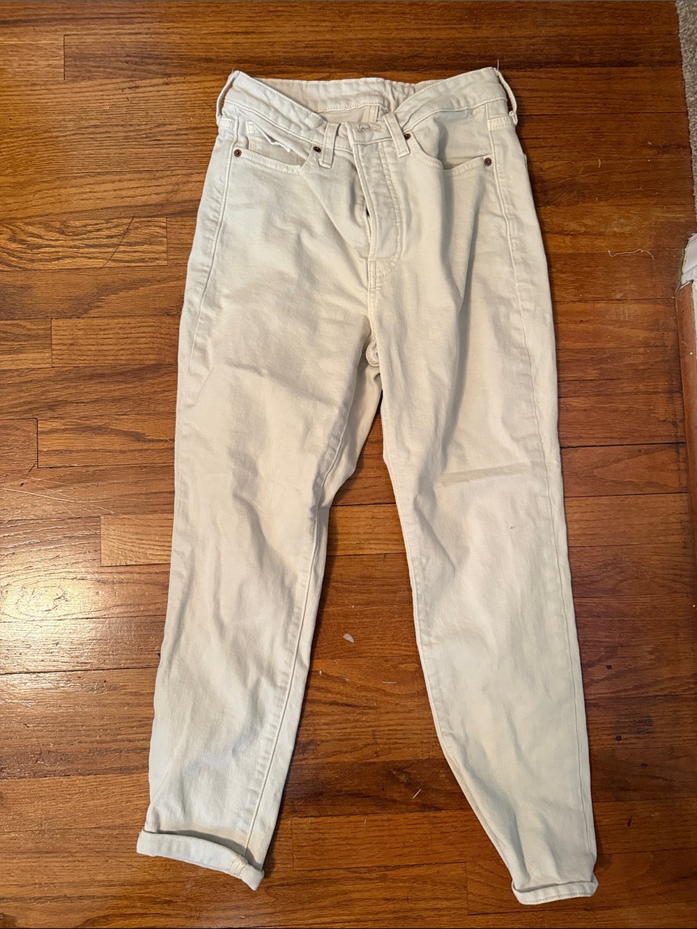 Old Navy Women's Straight Leg Jeans in Off-White/Cream